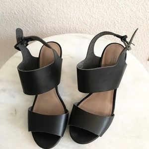 Black Wedges